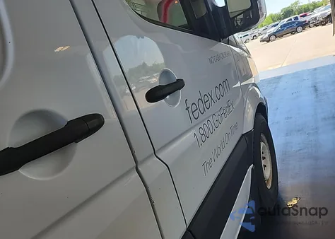 2018 Mercedes-Benz Sprinter 2500 High Roof V6 из США, поврежденный, VIN WD3PE8CD5JP598649